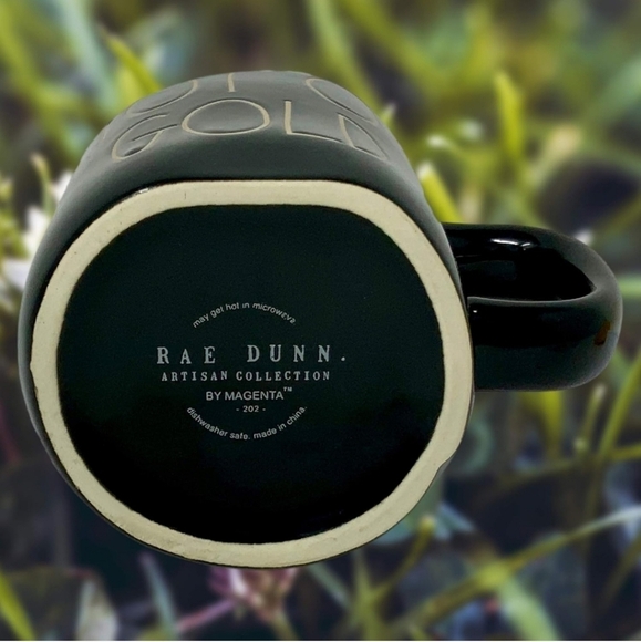 Rae Dunn Pot O Gold St Patrick's mug with gold coin topper New - Picture 3 of 4